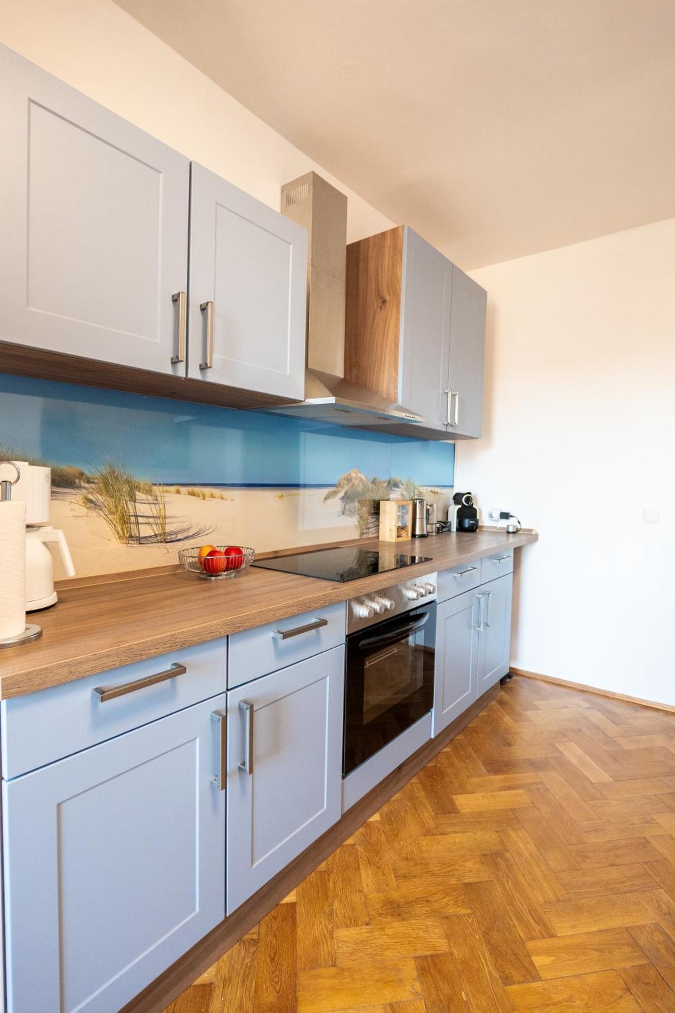 Doppelhaus- Villa Leipzig Schleussig , Moderner Altbau Apartment Dachetage Mit 2 Schlafzimmern Und Separatem Zusatzzimmer , Parkplatz - Balkon - Kamin - Eicheparkett - Arbeitsplatz Екстер'єр фото